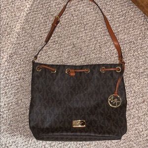 Micheal Kors Satchel bag!